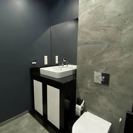 Jb 56m2 Parking,balkon,2sypialnie Apartamento Legnica