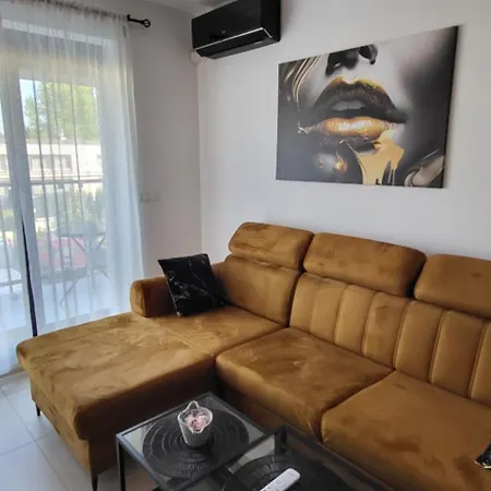 Daire Jb 56m2 Parking,balkon,2sypialnie *