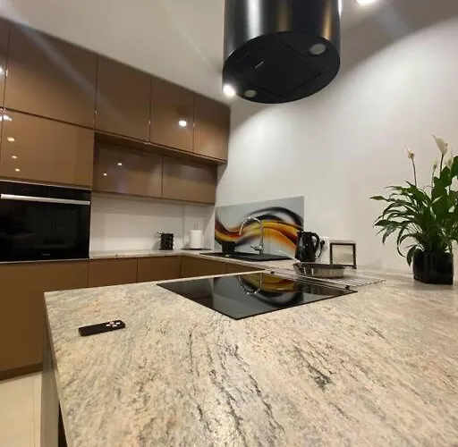 Jb 56m2 Parking,balkon,2sypialnie Apartment *