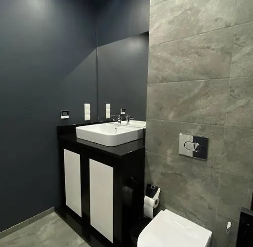 Jb 56m2 Parking,balkon,2sypialnie Apartment Legnica