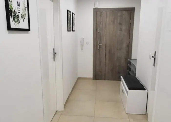 Jb 56m2 Parking,balkon,2sypialnie Apartment *